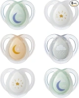 Tommee Tippee Nighttime Dummies, 0-6months, 6 pack of glow in the dark Dummiess with symmetrical silicone baglet