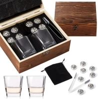 bestyks Whiskey Glasses Set with 8 lion head whiskey ice cubes, 2 whisky glasses, whiskey gifts for men - whiskey accessories set - whiskey stones - creative birthday gift for dad, boyfriend